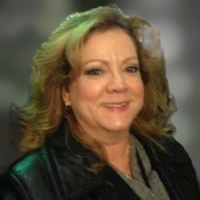 Helen Dickson, Dominion Surgical Member Portrait